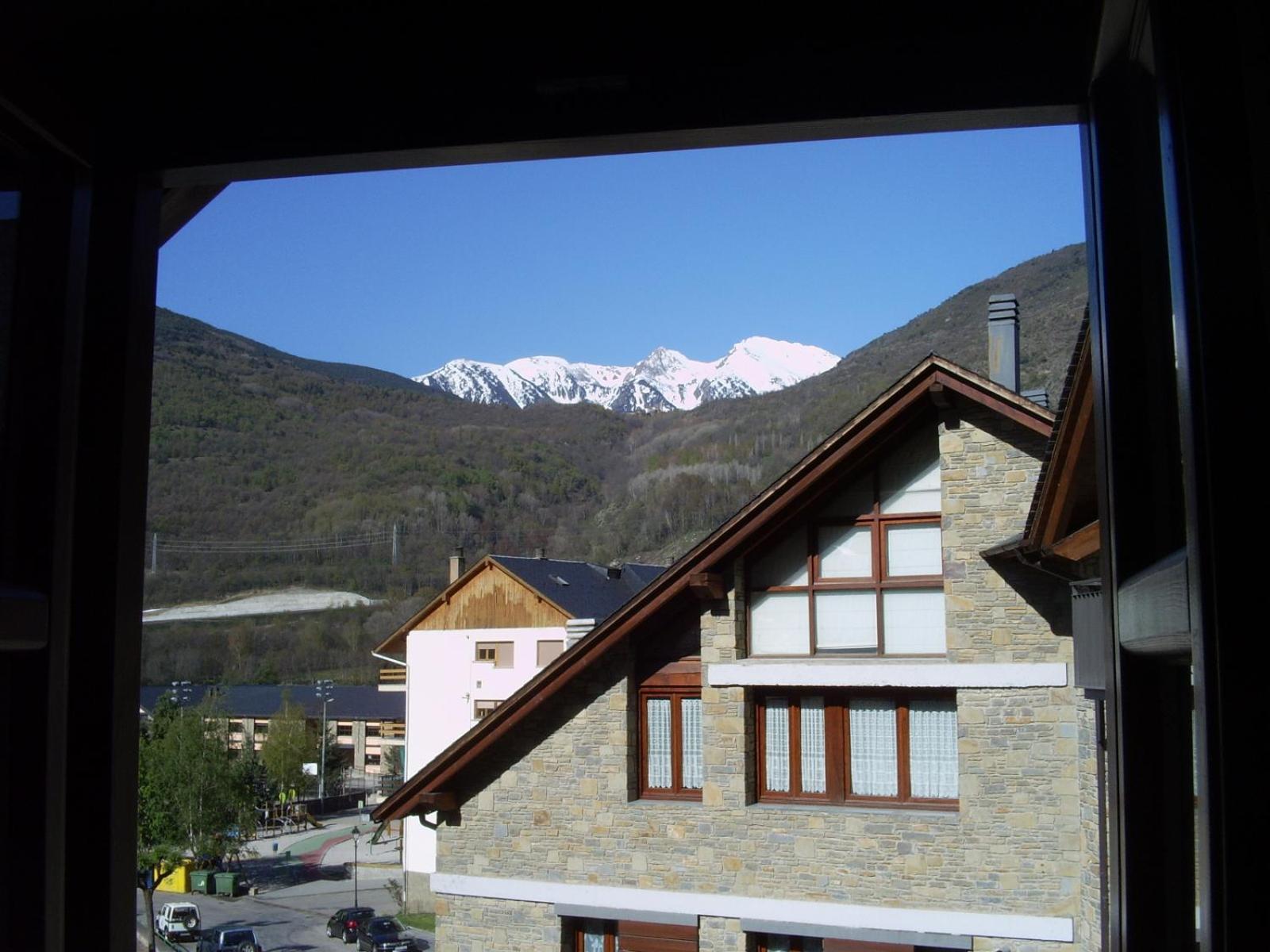 Apartaments Pirinenc Esterri d'Àneu Exteriér fotografie